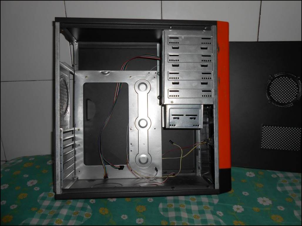 Persiapan 2: Casing PC Gaming