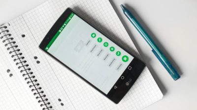 Aplikasi Android untuk membuat catatan dan tugas kuliah