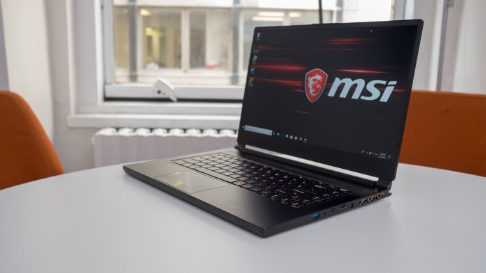 Laptop gaming ringan dan tipis untuk dibawa bepergian