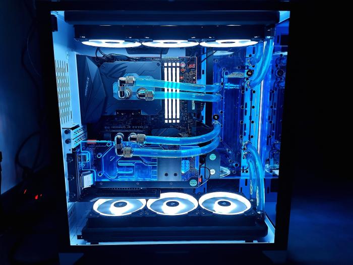 Membangun PC gaming dengan sistem pendingin air